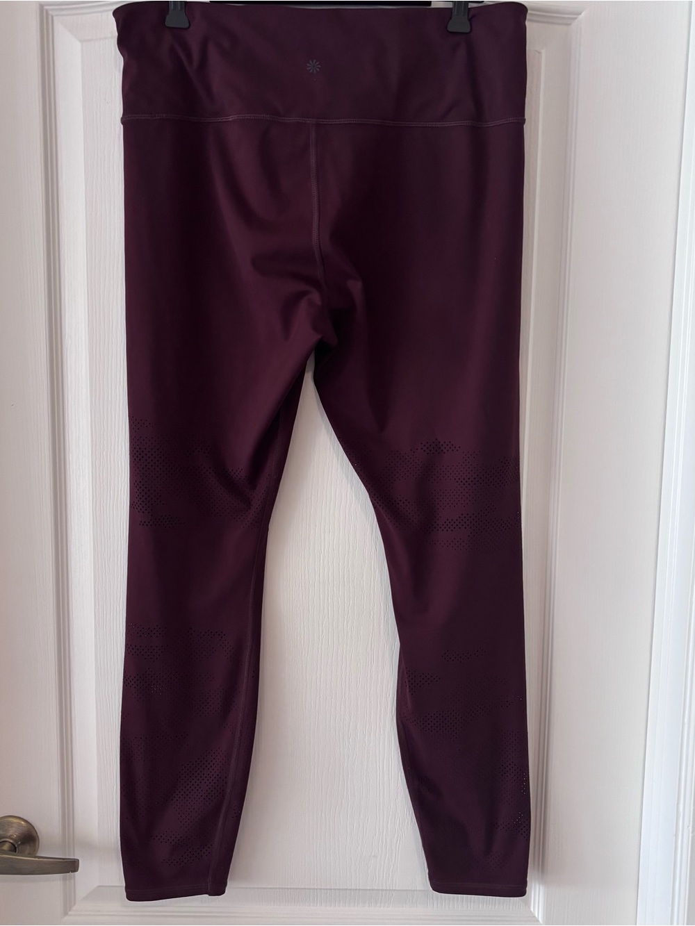 Athleta Persistence Laser Cut 7/8 Tight - Picture 3 of 6